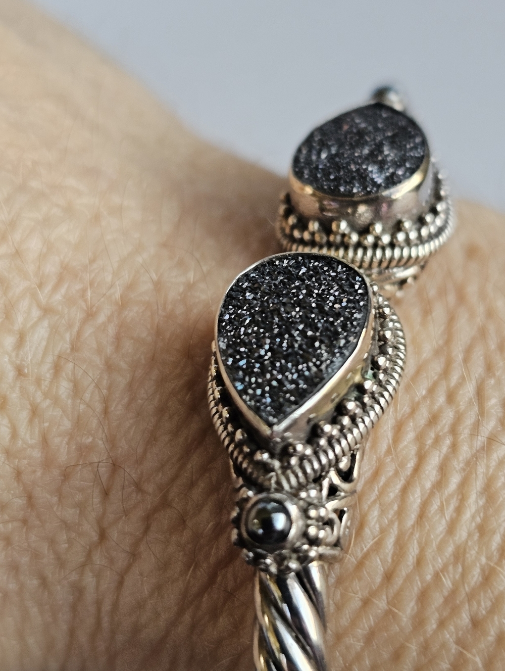 Genuine Sarda Black Druzy Quartz & Hematite Cuff Bracelet Sterling Silver! - Picture 6 of 7